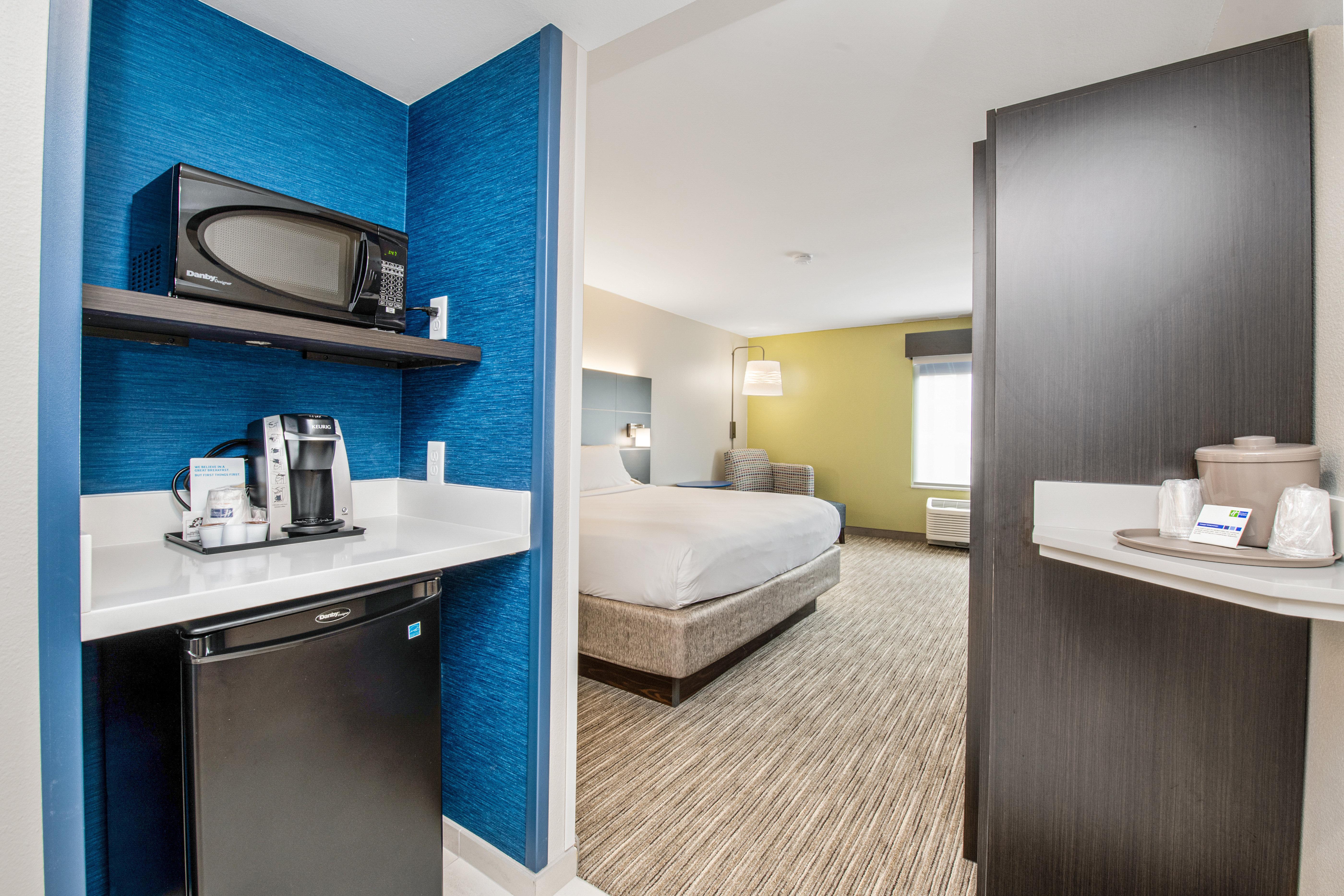 Holiday Inn Express - Delafield By Ihg Exterior foto
